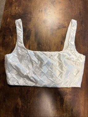 NWOT- Zara White Pintuck Crop Top size M